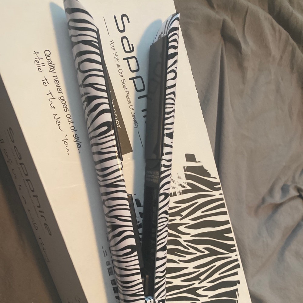 Sapphire all ceramic hair straightener/ wand